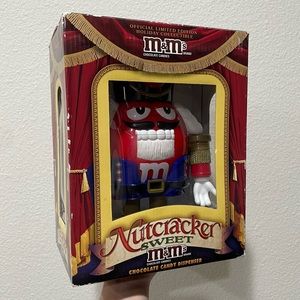M&Ms Nutcracker Dispenser